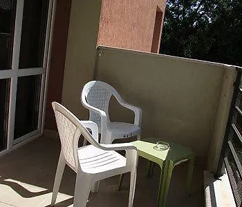 Отель Aquamarine 3*